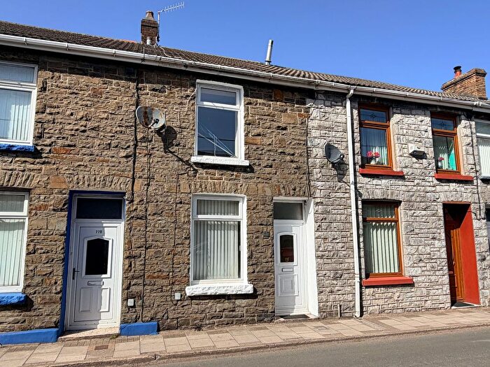2 Bedroom Terraced House To Rent In Bwllfa Road, Aberdare, CF44