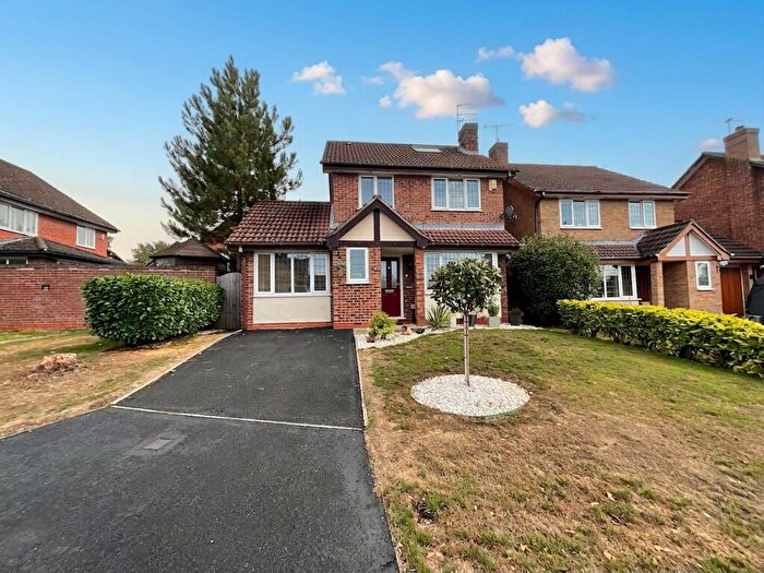 3 Bedroom Detached House For Sale In Hallahan Close, Stone, ST15