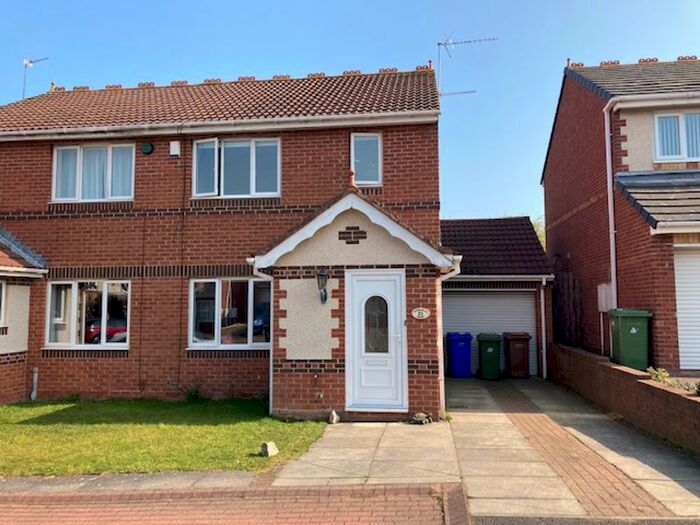 3 Bedroom Semi-Detached House To Rent In Silverdale Road, Cramlington, NE23