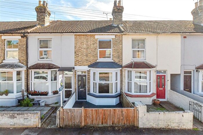2 Bedroom Terraced House For Sale In Milton Street, Maidstone, Kent, ME16