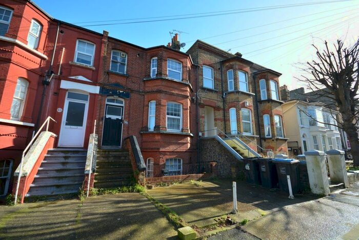 1 Bedroom Flat To Rent In Harold Road, Cliftonville, CT9