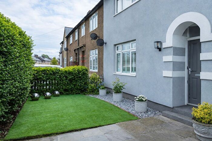 4 Bedroom End Terrace House To Rent In Buckhold Road, London, SW18