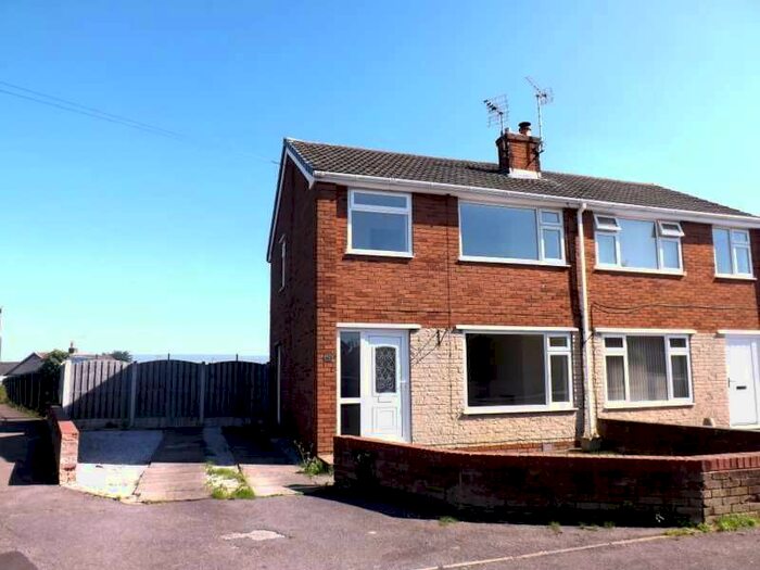 3 Bedroom Semi-Detached House To Rent In Bramlyn Close, Clowne, Chesterfield, S43