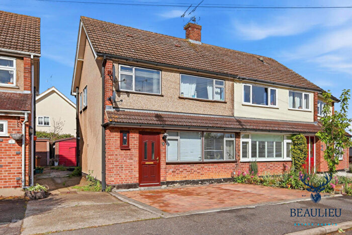 4 Bedroom Semi-Detached House For Sale In Penzance Close, Chelmsford, CM1