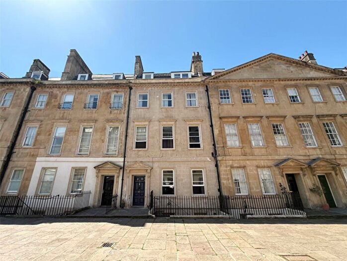 2 Bedroom Apartment For Sale In Duke Street, Bath, Somerset, BA2