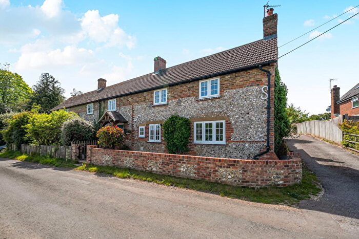 4 Bedroom Semi-Detached House For Sale In Dummer Down Lane, Dummer, RG25