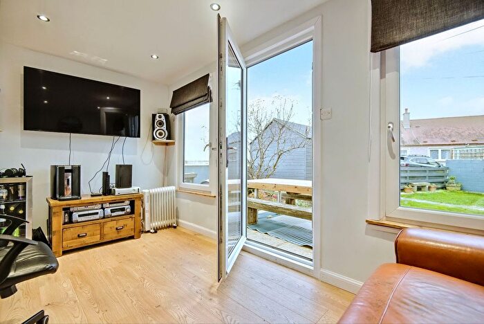 2 Bedroom Semi-Detached House For Sale In Braehead Road, Pittenweem, KY10