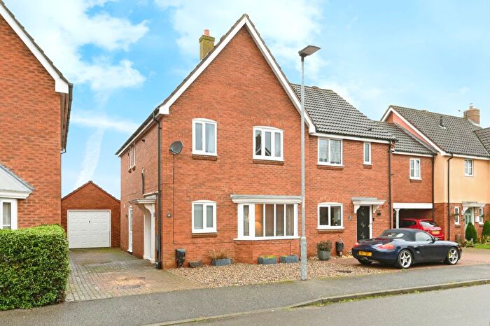 3 Bedroom Semi-Detached House For Sale In Landseer Drive, Downham Market, Norfolk, PE38