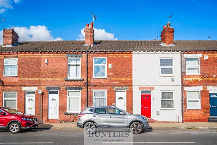 2 Bedroom Terraced House For Sale In Wood Street, Castleford, WF10