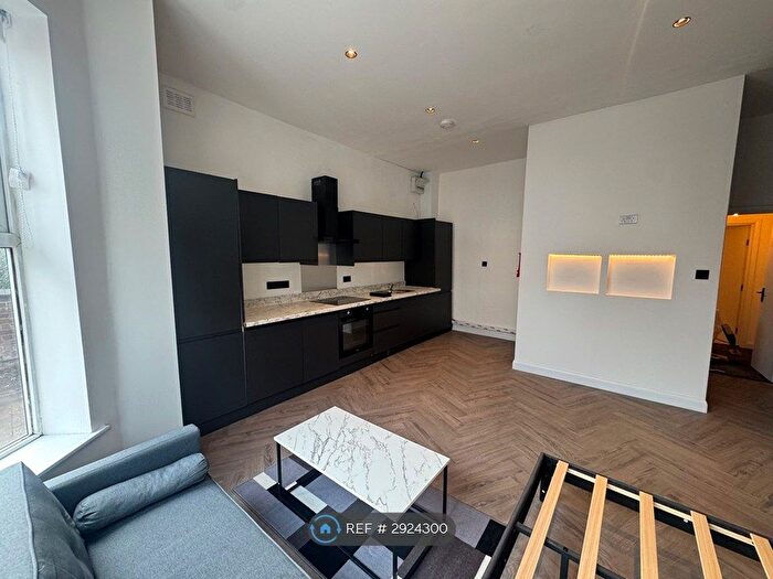 Studio To Rent In Middleborough Road, Coventry, CV1