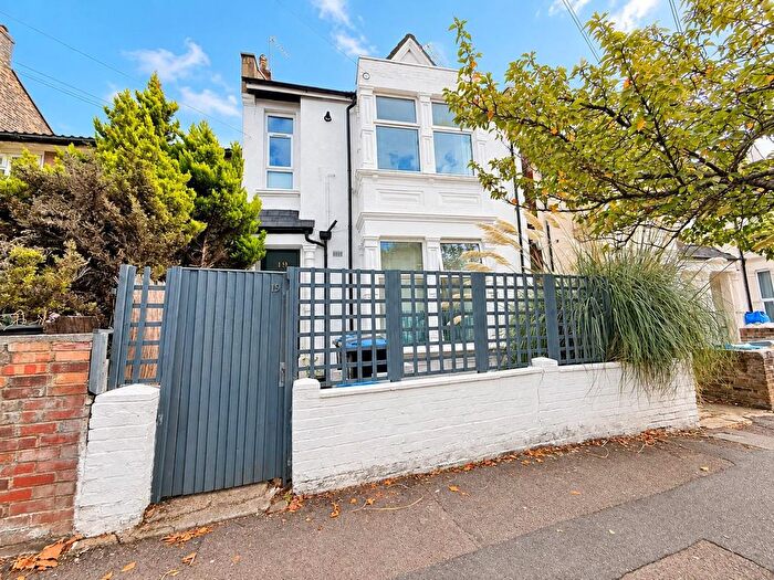 1 Bedroom Flat For Sale In Bramshill Road, London, NW10