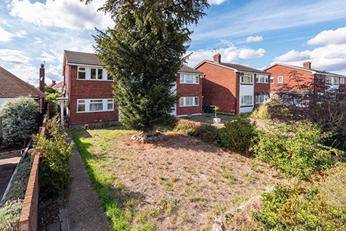 2 Bedroom Ground Maisonette For Sale In Upper Park Road, Upper Belvedere, DA17