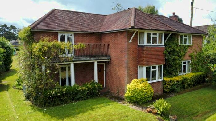 5 Bedroom Detached House For Sale In Ballinger Road, Great Missenden, Buckinghamshire, HP16