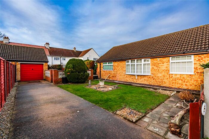 2 Bedroom Bungalow For Sale In Amethyst Court, New Waltham, Grimsby, Lincolnshire, DN36
