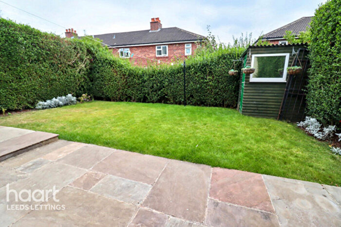 2 Bedroom Semi Detached House To Rent In Wykebeck Avenue, Leeds, LS9