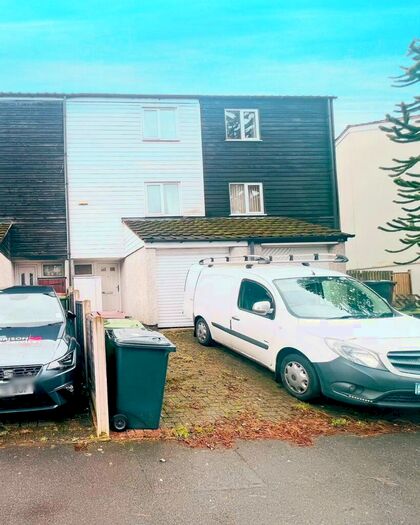 3 Bedroom House To Rent In Derby Drive, Birmingham, B37