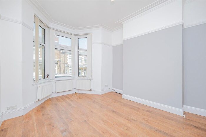 3 Bedroom Terraced House For Sale In Wilfred Street, Barry, CF63