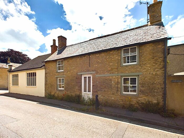 2 Bedroom Semi-Detached House For Sale In Thames Street, Charlbury, Chipping Norton, OX7