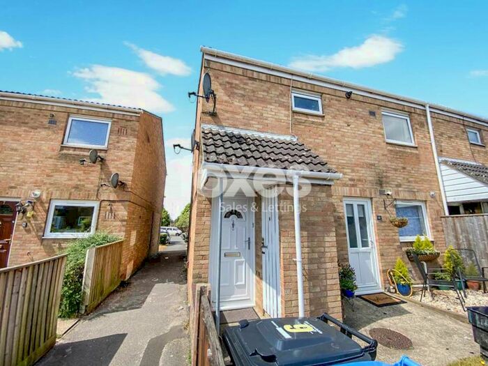 1 Bedroom Flat To Rent In Yeatminster Road, Canford Heath, Poole, BH17