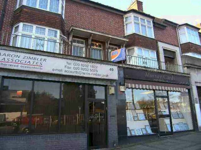 3 Bedroom Flat To Rent In Watford Way, Hendon, NW4