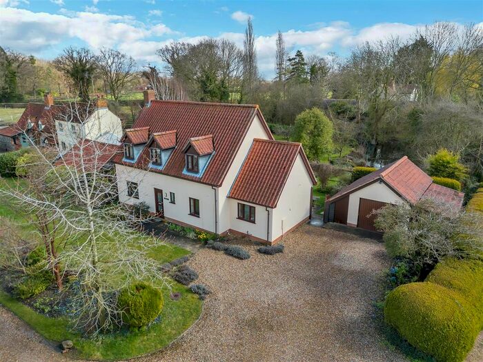 4 Bedroom Detached House For Sale In The Green, Rougham, Bury St. Edmunds, IP30