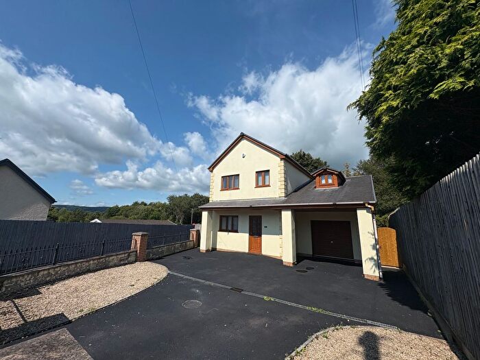 4 Bedroom Detached House To Rent In Tawe Road, Llansamlet, Swansea, SA7