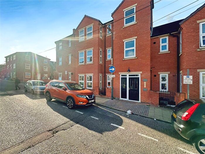 2 Bedroom Flat To Rent In Balmoral Road, Gillingham, Kent, ME7