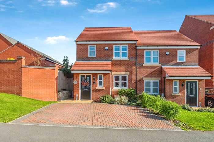 3 Bedroom Semi-Detached House For Sale In Windlass Way, Spondon, Derby, DE21