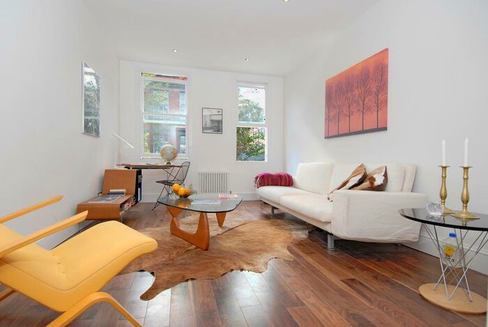 4 Bedroom Maisonette To Rent In Upper Street, Angel, N1