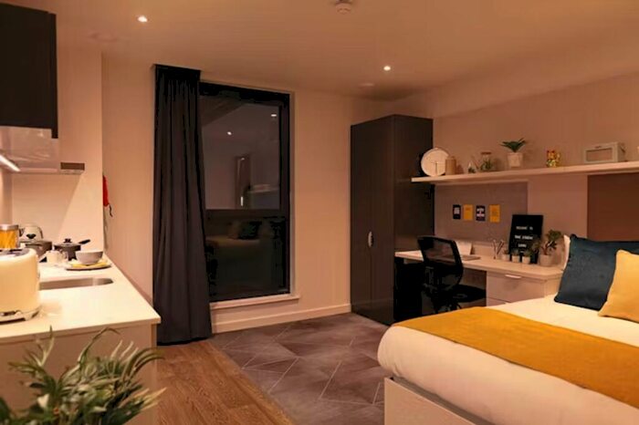 1 Bedroom Flat To Rent In Students - True Birmingham, Upper Dean St, Birmingham, B5