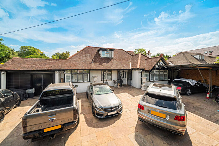 6 Bedroom Bungalow For Sale In Pampisford Road, South Croydon, Croydon, CR2