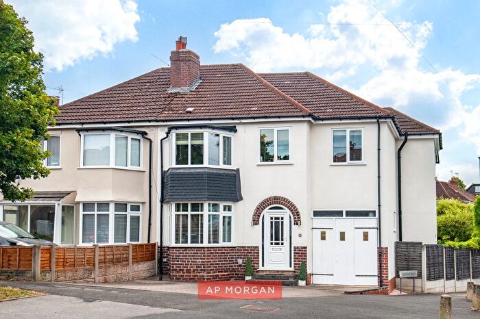 5 Bedroom Semi-detached House For Sale In Egginton Road, Birmingham, West Midlands, B28