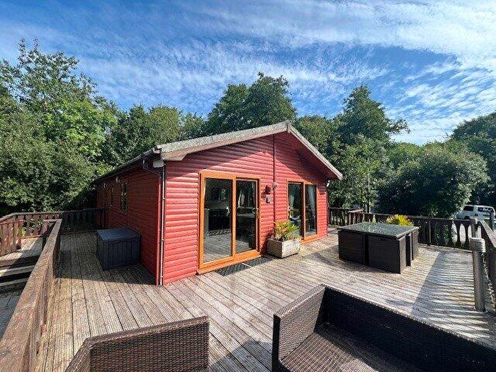 3 Bedroom Detached House For Sale In The Glade, Wadebridge, Cornwall, PL27