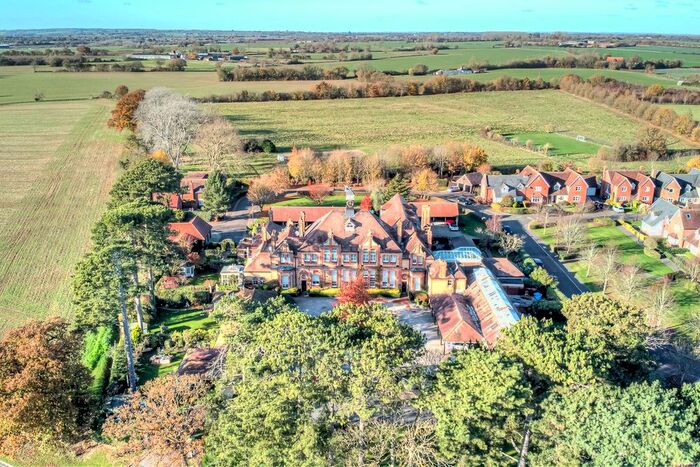 3 Bedroom Terraced House For Sale In Elmbridge Hall, Fyfield, CM5