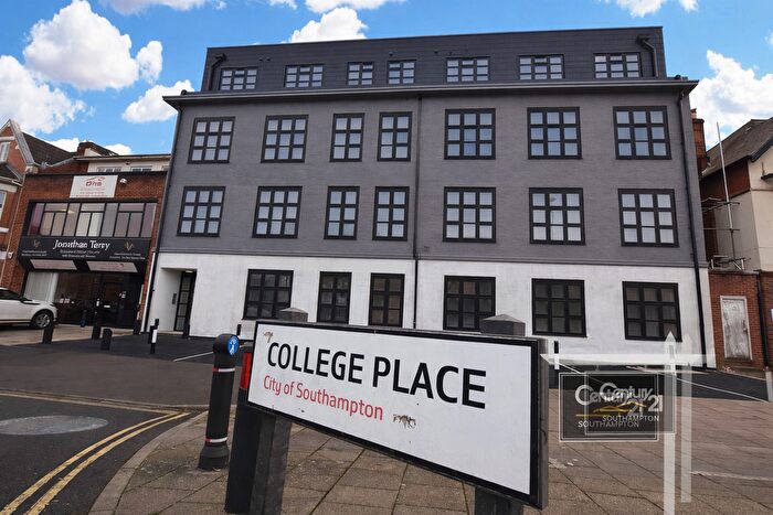 1 Bedroom Flat To Rent In |Ref: |, Chiltern House, College Place, Southampton, SO15