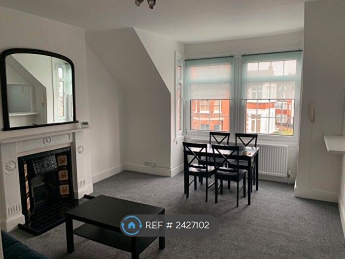 1 Bedroom Flat To Rent In Sternhold Avenue, London, SW2