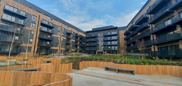 2 Bedroom Flat To Rent In George Street, Ashford, TN23