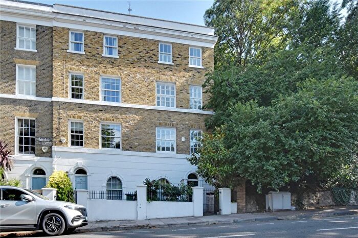 4 Bedroom End Of Terrace House For Sale In Hyde Vale, Greenwich, London, SE10