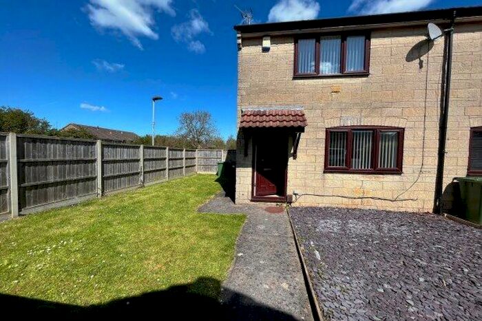 2 Bedroom Semi-Detached House To Rent In York Close, Bristol, BS37