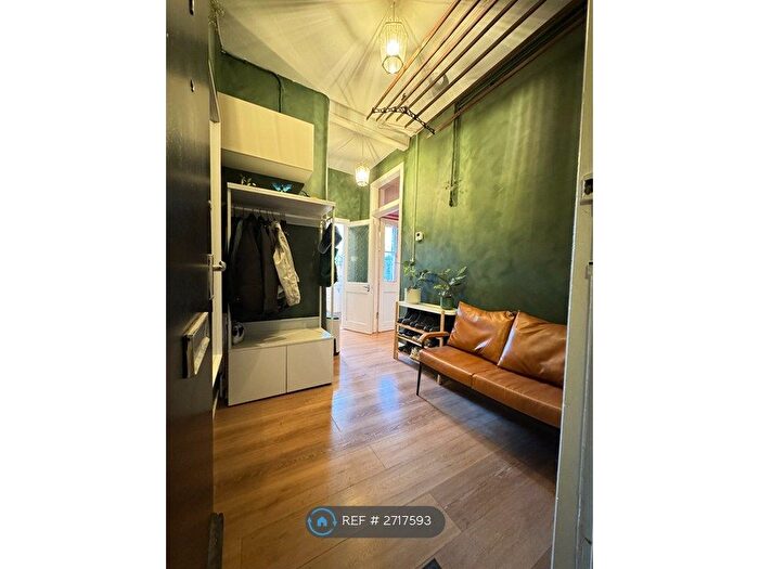 1 Bedroom Flat To Rent In Milton Street, Edinburgh, EH8