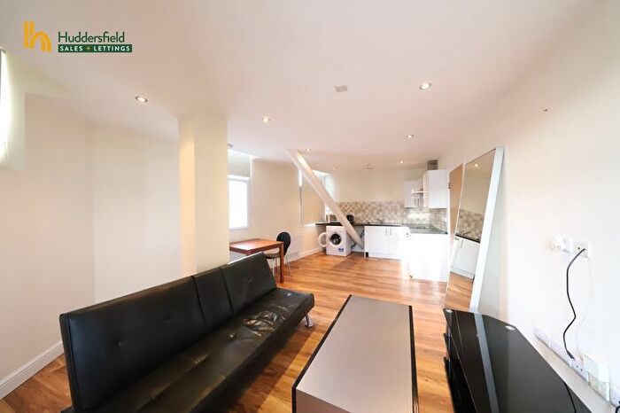 1 Bedroom Flat To Rent In Westgate, Huddersfield, HD1