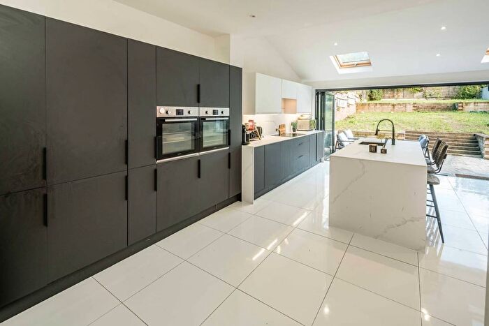 4 Bedroom Semi-Detached House For Sale In Iris Crescent, Bexleyheath, DA7
