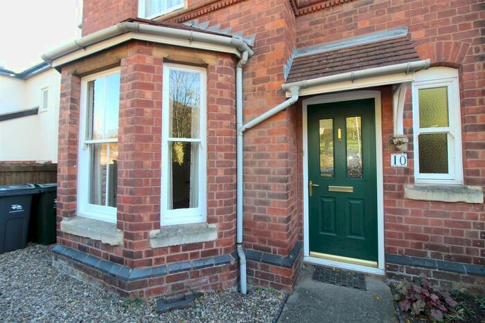 2 Bedroom End Of Terrace House To Rent In Newtown Road, Malvern, WR14