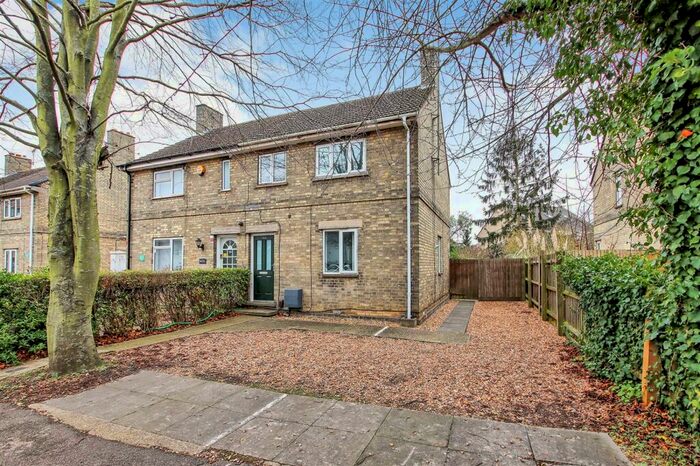 4 Bedroom Semi-Detached House To Rent In New Street, Cambridge, CB1