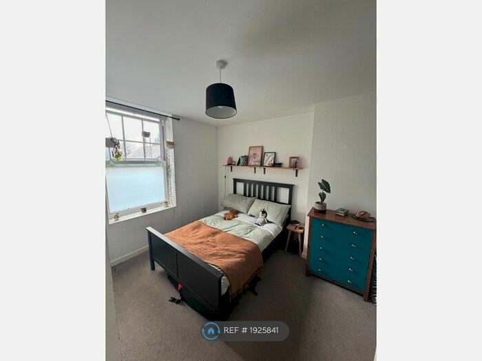 1 Bedroom Flat To Rent In Ensbury Park Apartments, Bournemouth, BH10