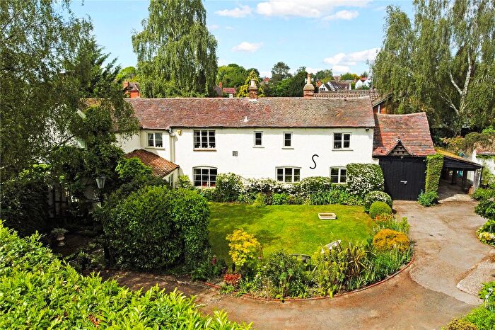 4 Bedroom Detached House For Sale In Upton Road, Defford, Worcester, Worcestershire, WR8