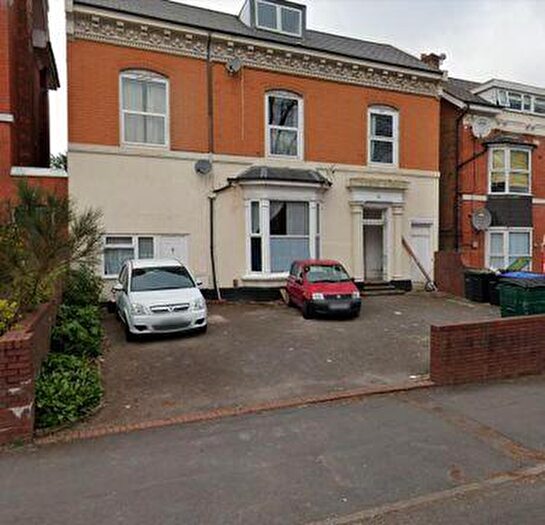 2 Bedroom Flat To Rent In Trafalgar Road, B13