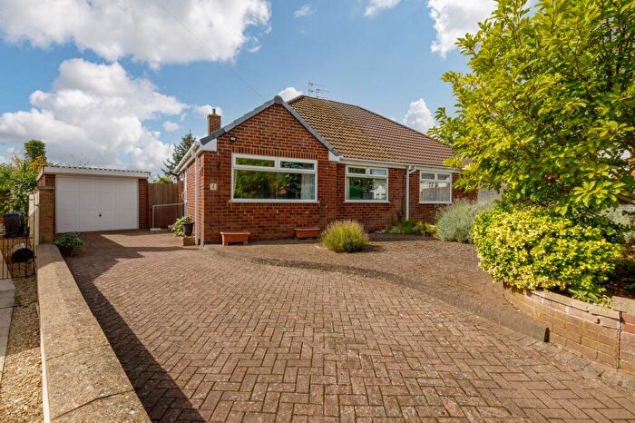 2 Bedroom Semi-Detached Bungalow For Sale In Hillcrest, Cubbington, Leamington Spa, CV32