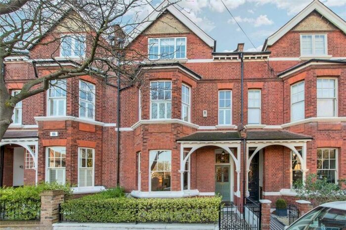 4 Bedroom Terraced House To Rent In Briarwood Road, London, SW4