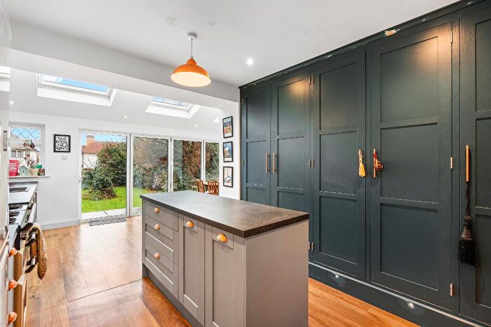 4 Bedroom House For Sale In Hartfield Road, Seaford, East Sussex, BN25